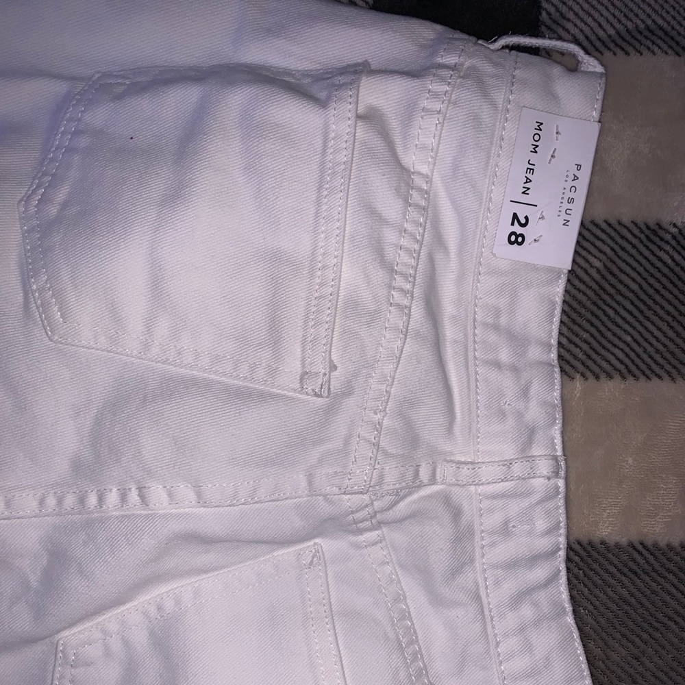 Brand New Pacsun White Mom Jeans